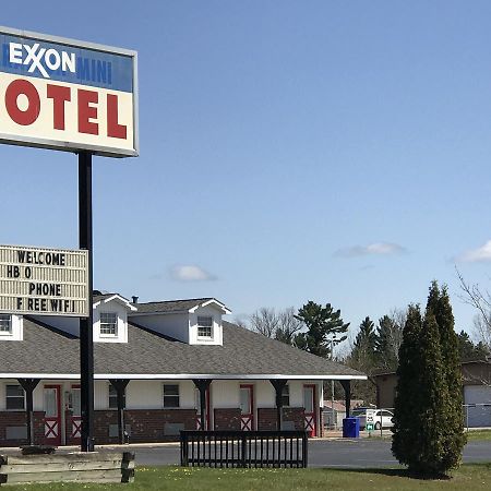 Exxon Quik Stop & Motel Wausaukee Extérieur photo